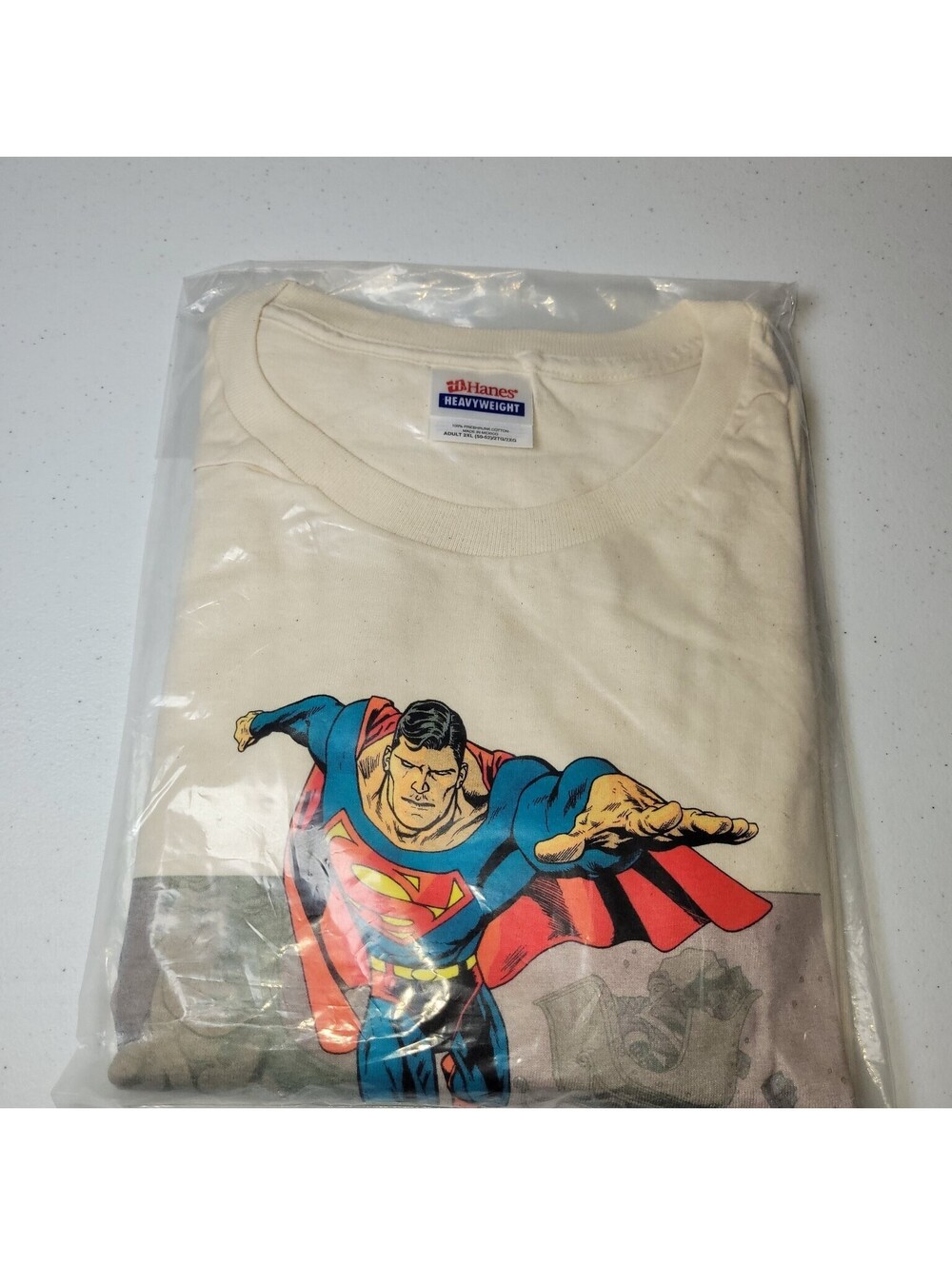 NEW Graphitti Superman T-Shirt Men's 2XL Cream DC Comics Heavyweight Hanes